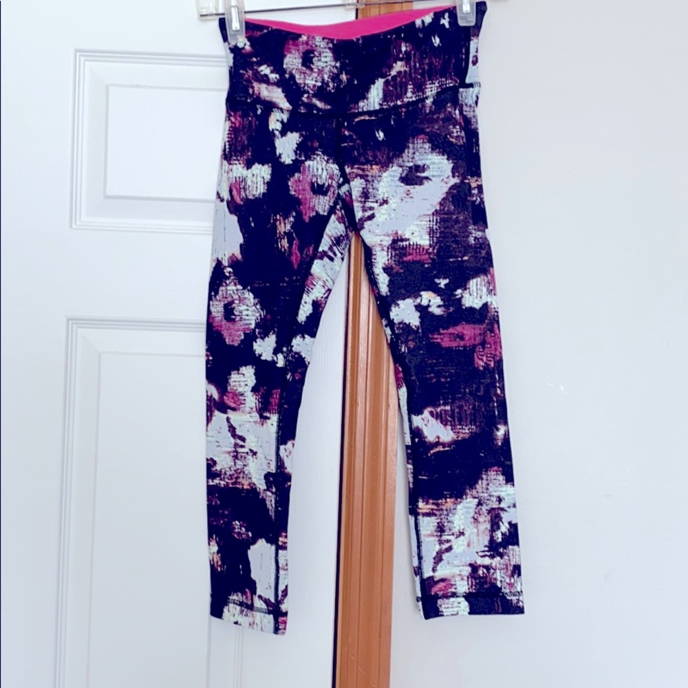 Lululemon wunder under
